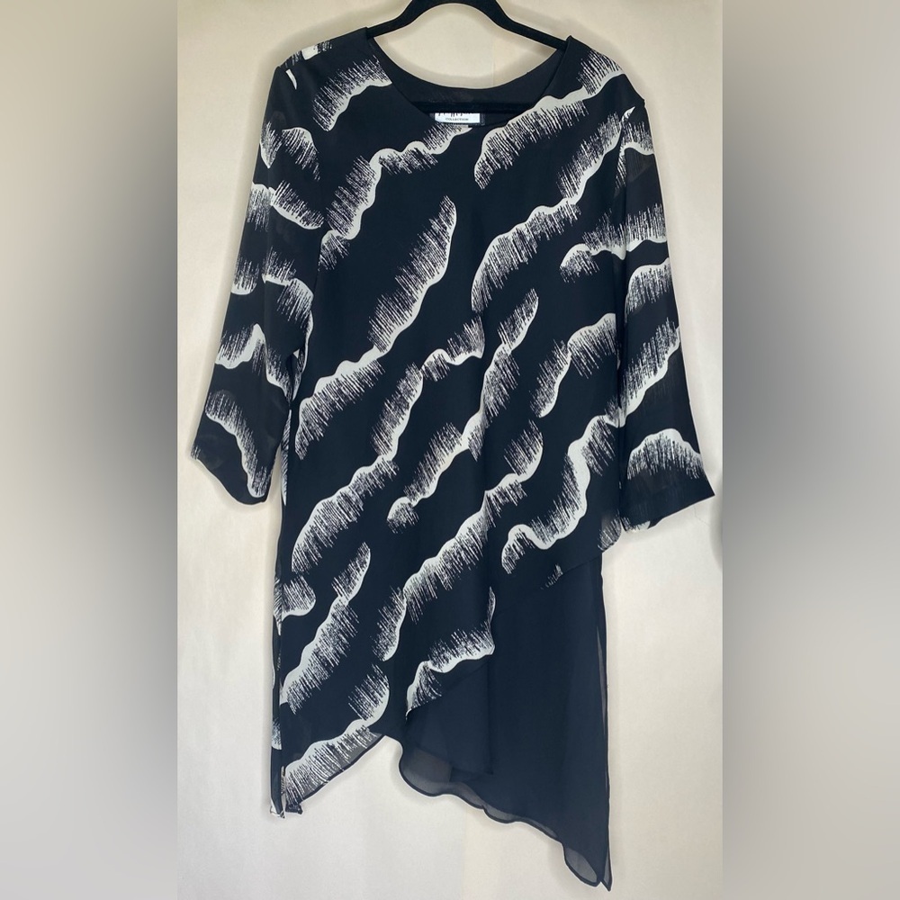 Mary McFadden Collection Art-to-Wear Black and Cream Tunic Sz 18